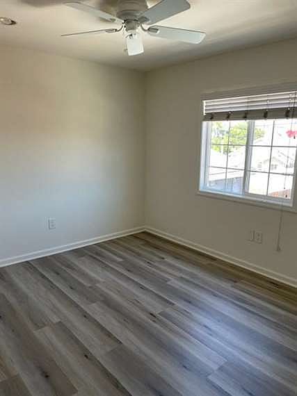 1st image of 623 1/2 W 47th St #623-1/2