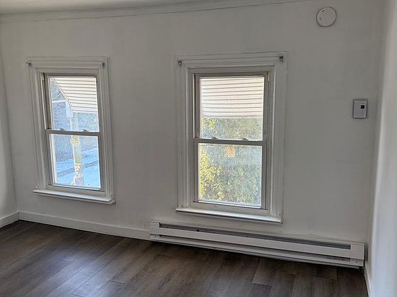 5th image of 440 Fauber St #1