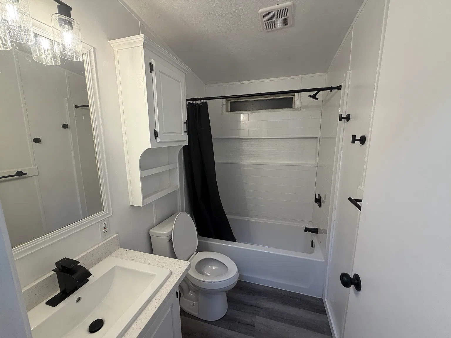 3 bed, 1392 sqft, $2,500 — Photo 3