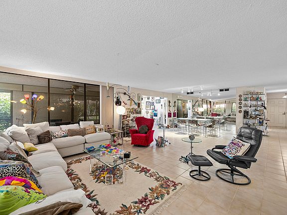 3rd image of 7209 Promenade Drive #101