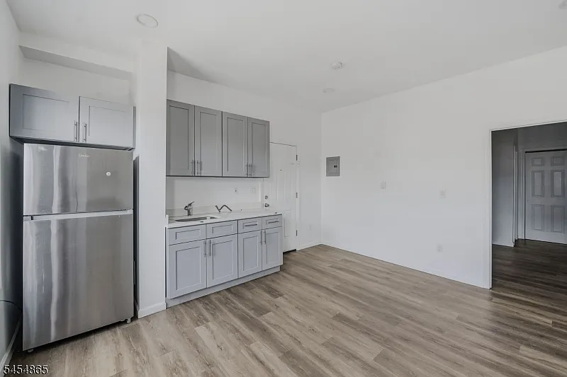 1 bed, 1.0 bath, $1,450 — Photo 4