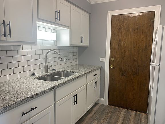 4th image of 5100 N Leonard Dr #3A