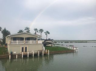 693 E Clam Cir, Port Isabel, TX 78578