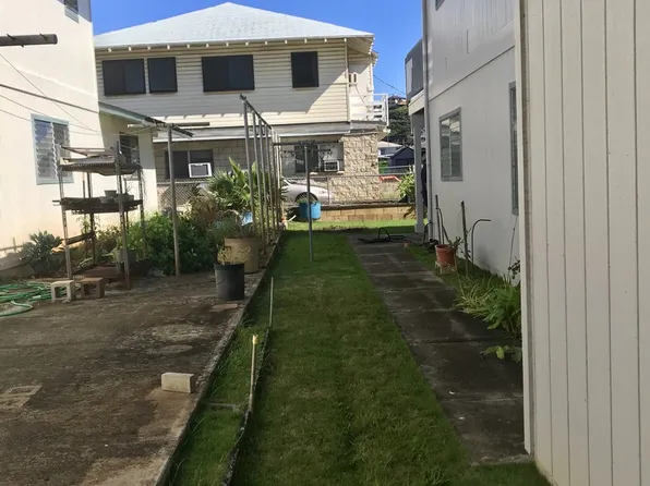 1415A 7th Ave, Honolulu, HI 96816