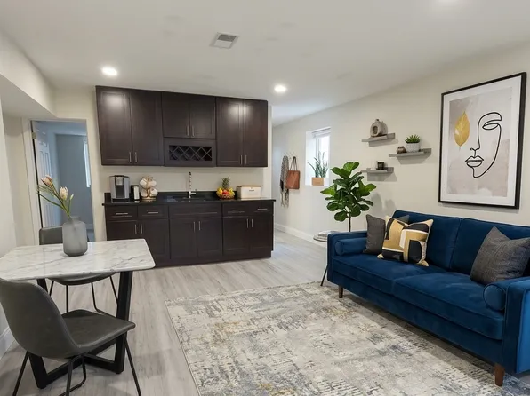 17A W Washington Pl #1, Palisades Park, NJ 07650