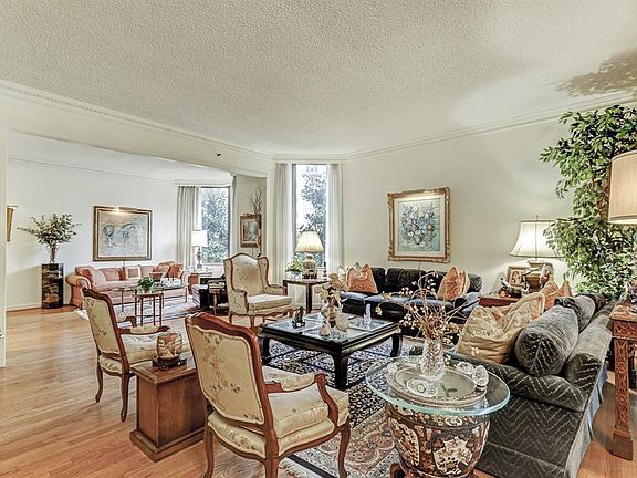 3rd image of 5555 Del Monte Dr Unit 201