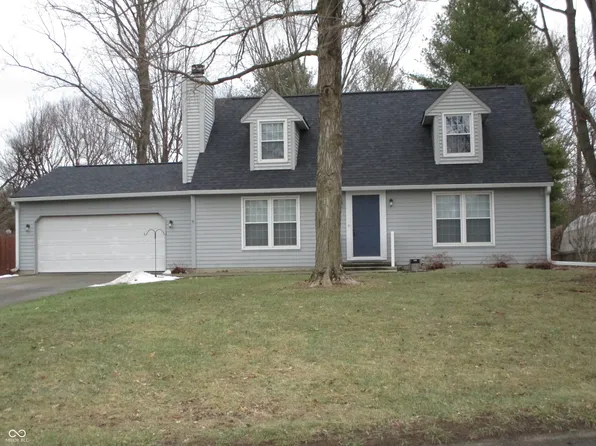 437 San Carlos Dr, Greenwood, IN 46142