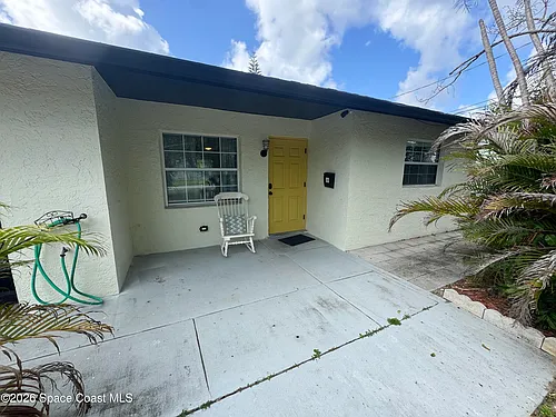 121 Franklyn Ave Photo 1