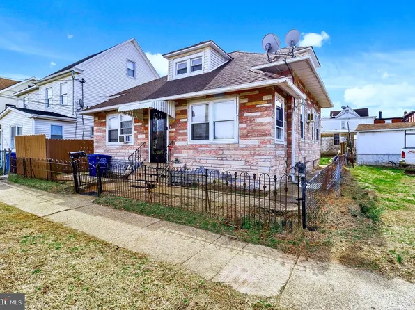 208 Kossuth St, Riverside, NJ 08075