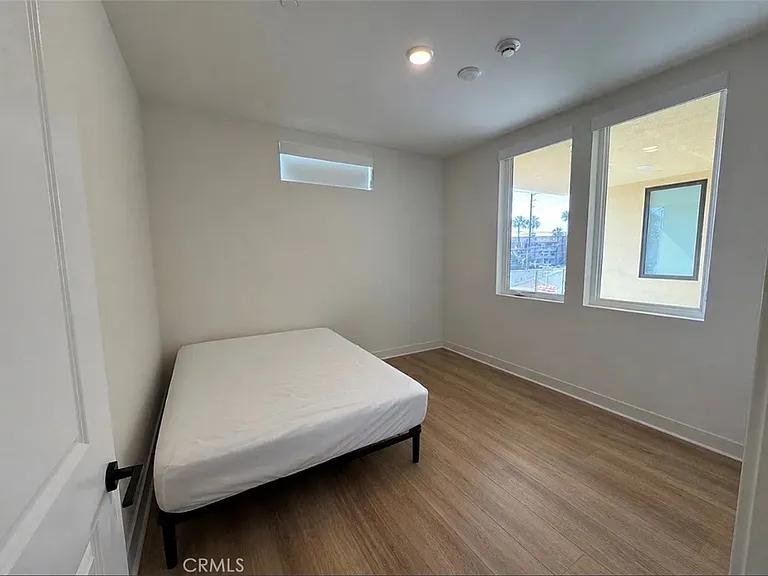 414 Main St #210 — Photo 29