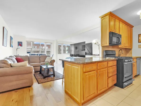 52-30 39th Drive #11L, Woodside, NY 11377