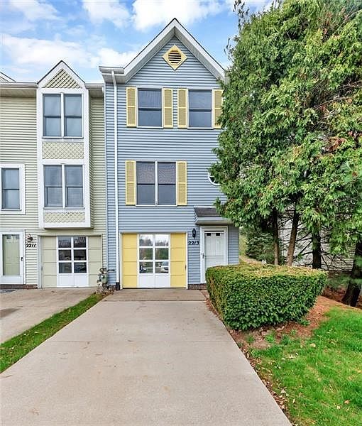 1st image of 2213 Hawthorne Dr