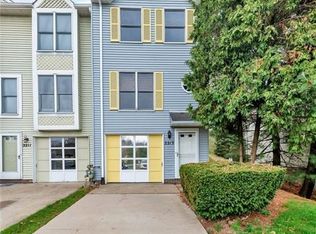 2213 Hawthorne Dr, Oakdale, PA 15071