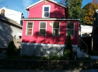 18 Greenwood St, Naugatuck, CT 06770