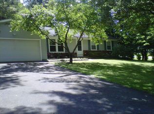 389 Green Hill Dr, Tallmadge, OH