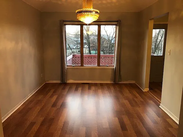 1534 E Valley Pl — Photo 3