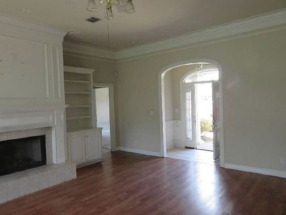 Additional Living Room