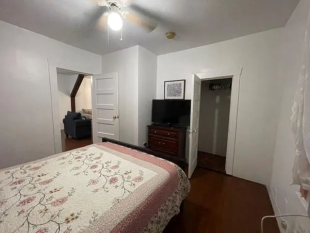 616 W 25th St — Photo 15