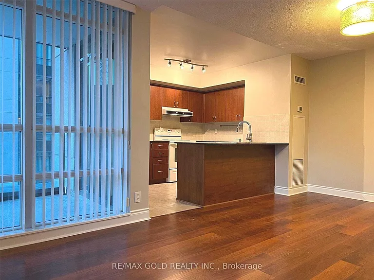 75 S Town Centre Blvd #508 — Photo 7