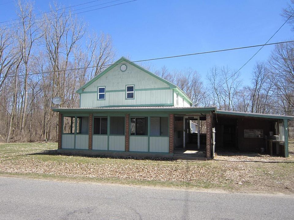 1st image of 60923 Commercial St