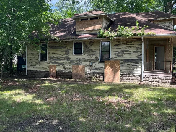 1914 Greenwood Ave, Michigan City, IN 46360