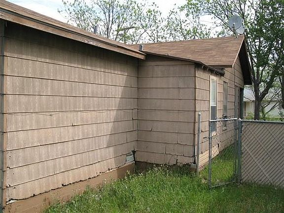 3rd image of 1801 9th St