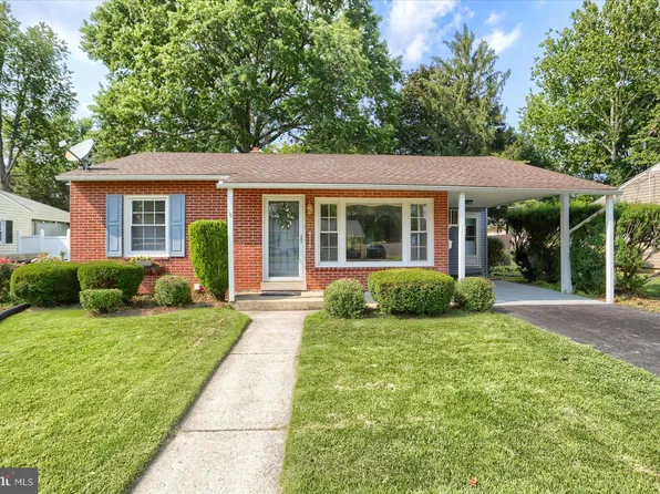 421 D St, Carlisle, PA 17013