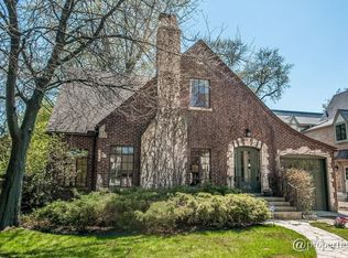 1707 Lake Ave, Wilmette, IL 60091