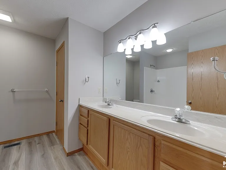 511 N Bristol Ct #A — Photo 12