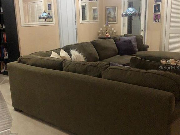 3rd image of 5931 Crafton Dr