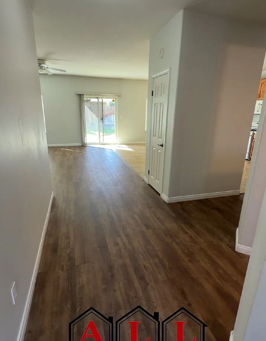 3 bed, 2.0 bath, 1784 sqft, $2,300 — Photo 4