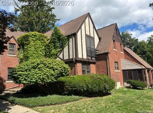 149 Ottawa Dr, Pontiac, MI 48341