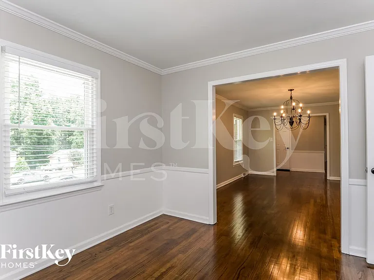 524 Jasin Dr — Photo 6