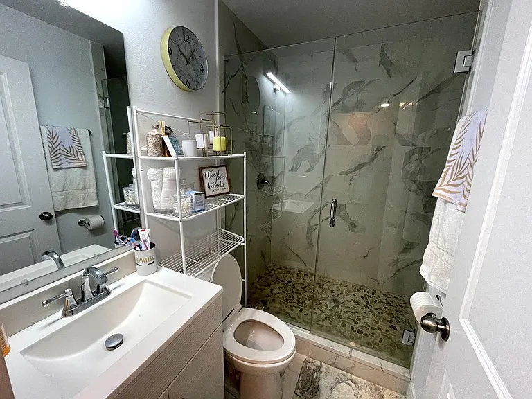 153 Dupont St #2 — Photo 8