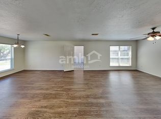 13049 Skyline Dr, Willis, TX 77318