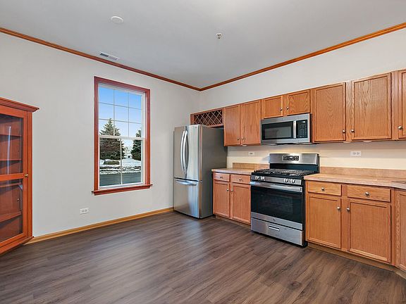 4th image of 159 Schneider Ct
