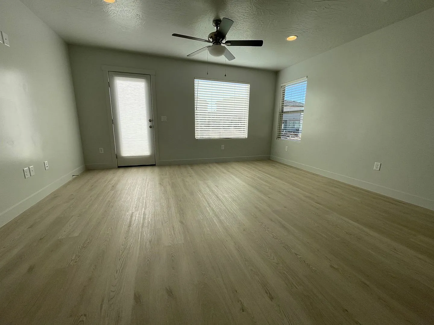 Beautiful Home in Desert Canyon! — Photo 4