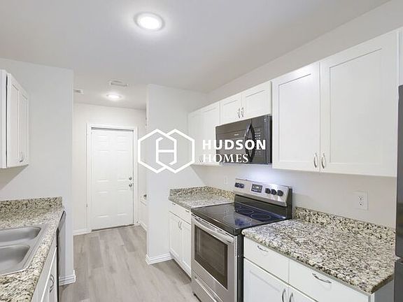 5th image of 1109 E Birdsong St