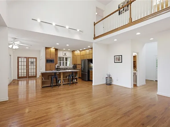 13265 Coulbourn Rd, Saluda, VA 23149