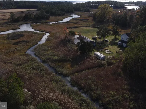 10407 William Sharpless Rd, Princess Anne, MD 21853