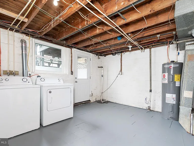 2020 Dineen Dr — Photo 23