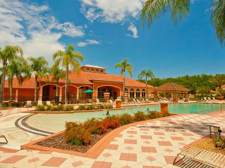 Las Fuentes Dr — Photo 33