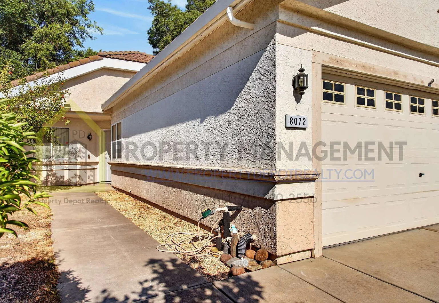 3 bed, 2.0 bath, 1155 sqft, $2,595 — Photo 4