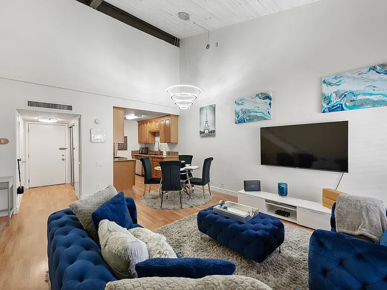 5460 White Oak Ave #B309 — Photo 6