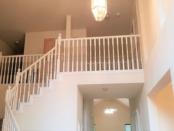 Upstairs view from Entry_08132018