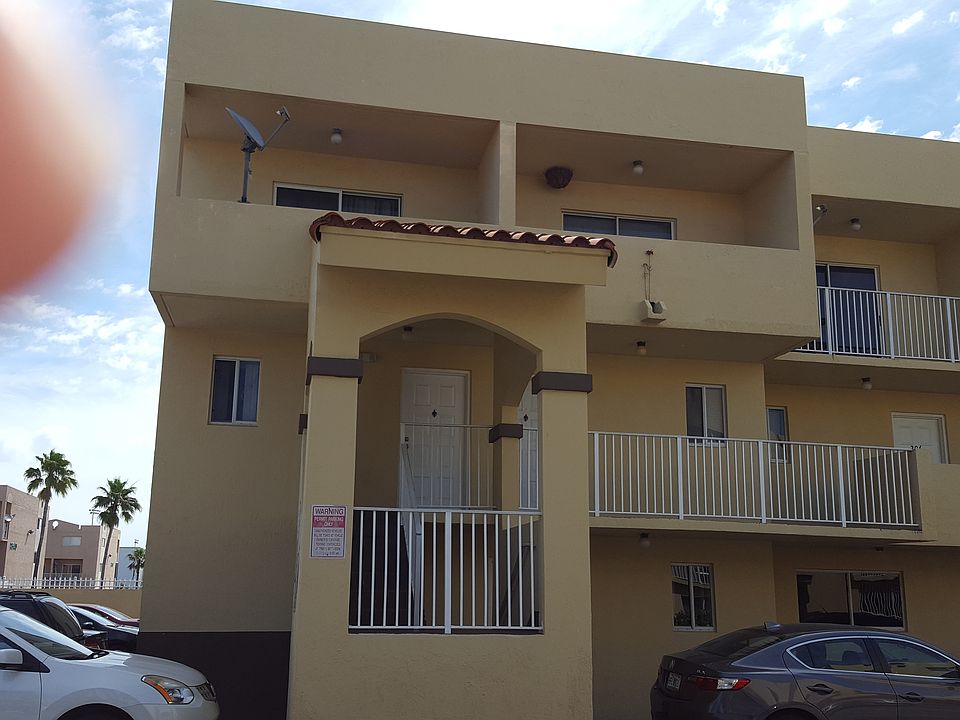 2nd image of 2670 W 76th St APT 208