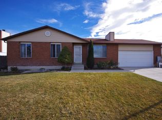 8557 S McIntyre Way, West Jordan, UT 84081
