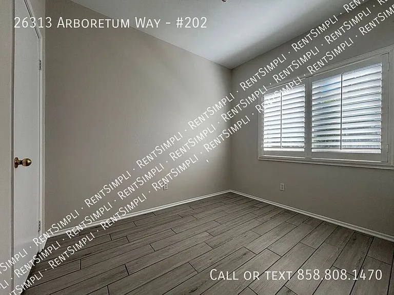 26313 Arboretum Way #202 — Photo 4