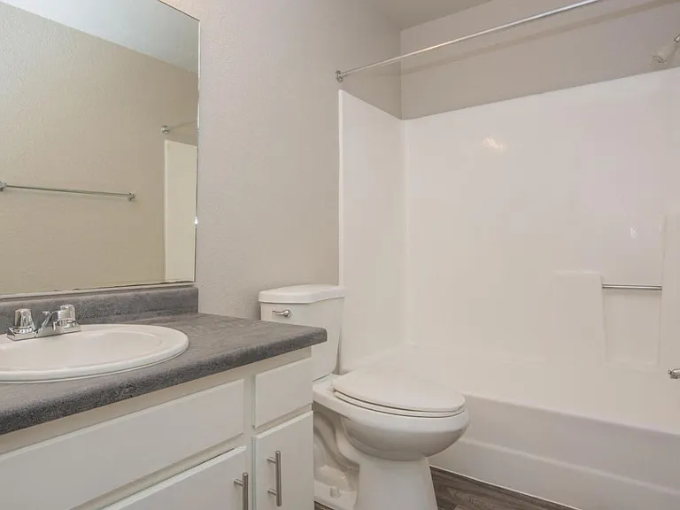 SummerRidge Apartments — Photo 31