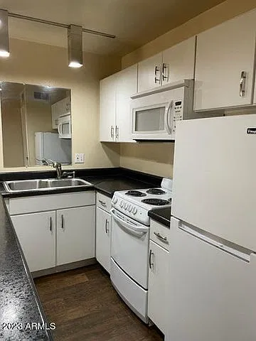 1 bed, 659 sqft, $1,295 — Photo 3